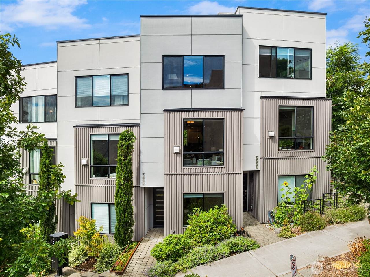 7439 Latona Avenue - Photo 1