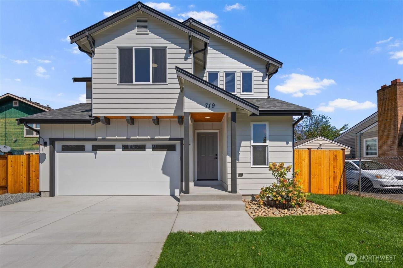 719 118th Street - Photo 1