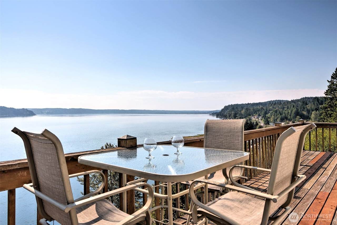 150 North Hill Drive - Photo 1