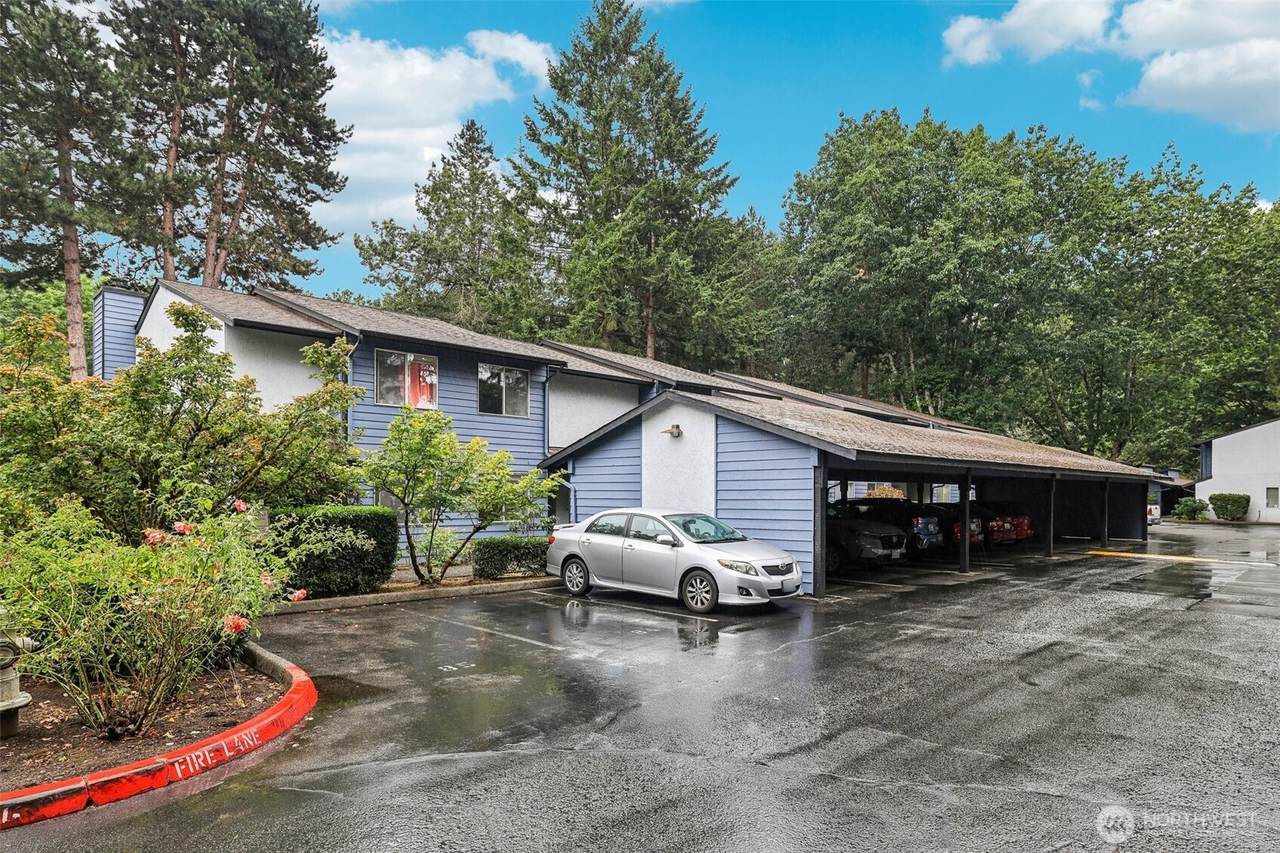 280 Newport Way - Photo 1