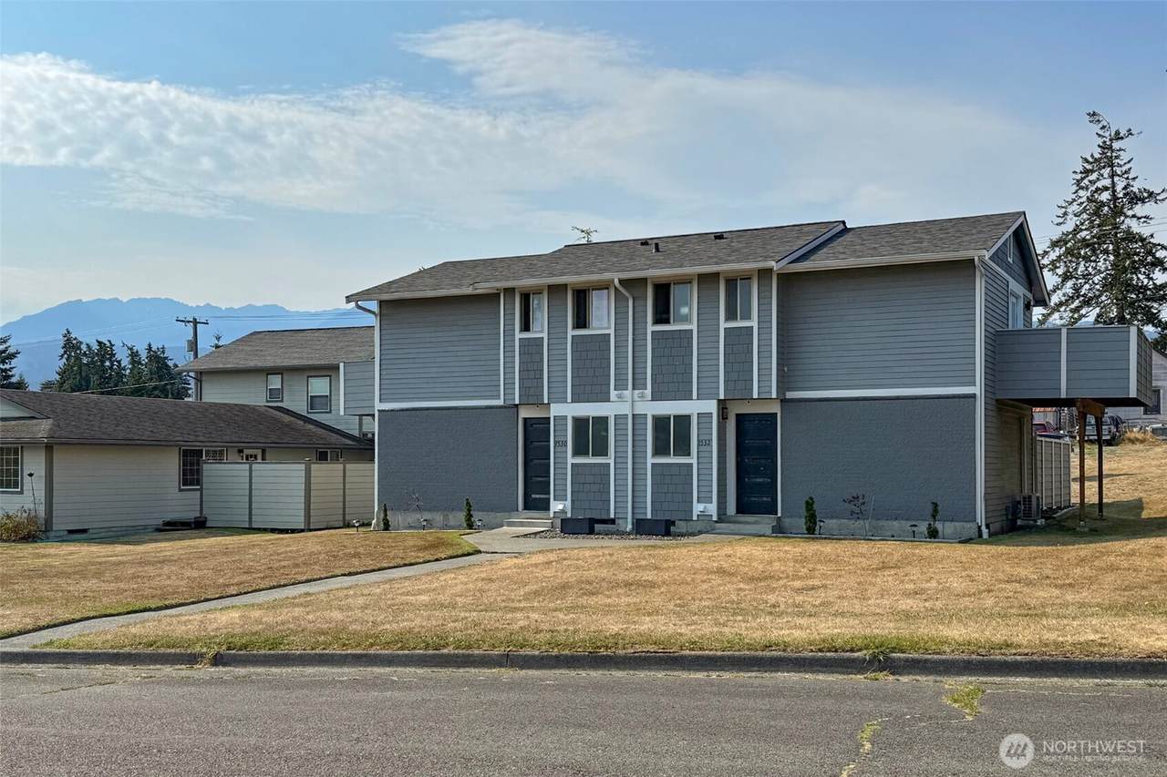 1530 1532 7th Street - Photo 1