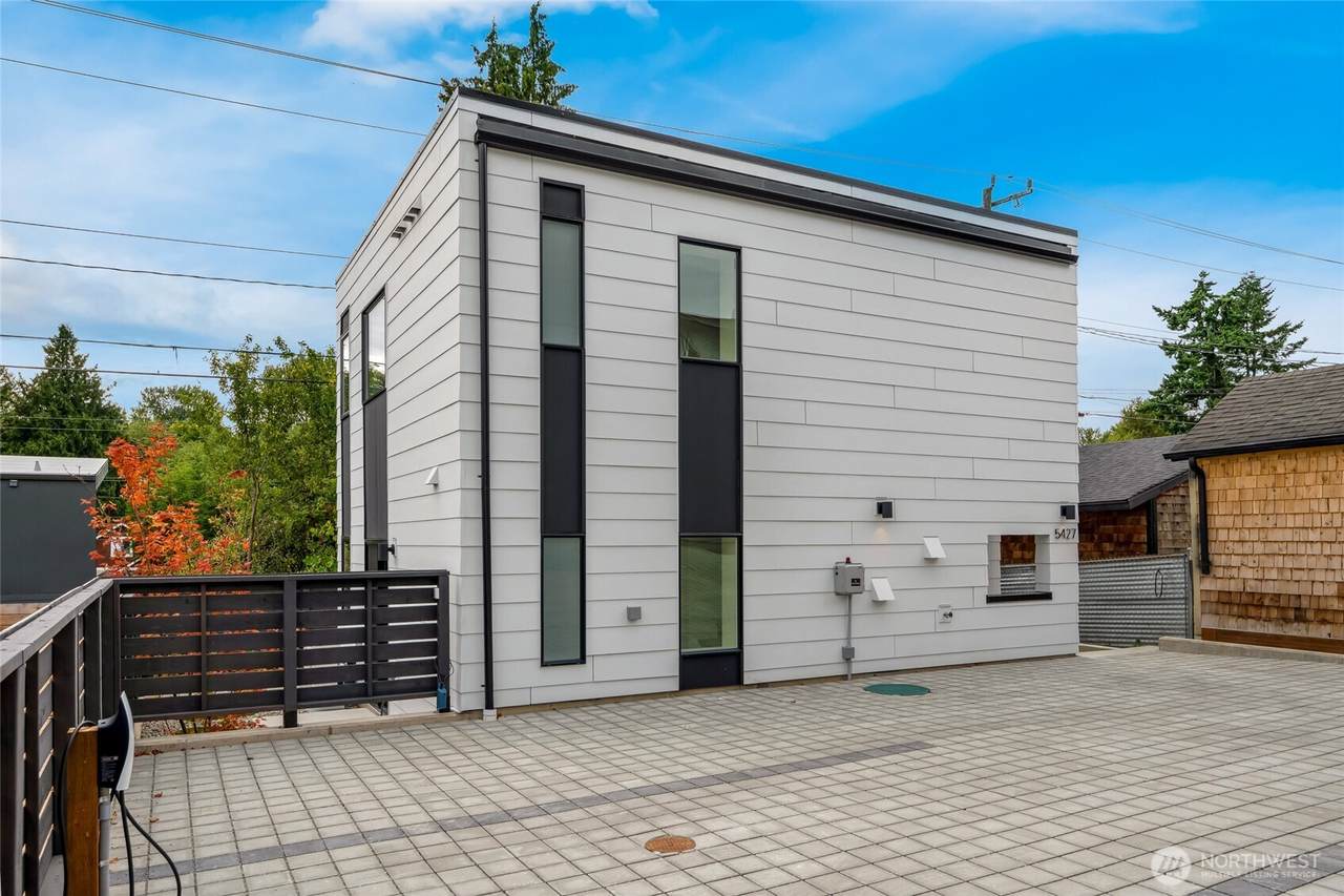 5427 25th Avenue - Photo 1