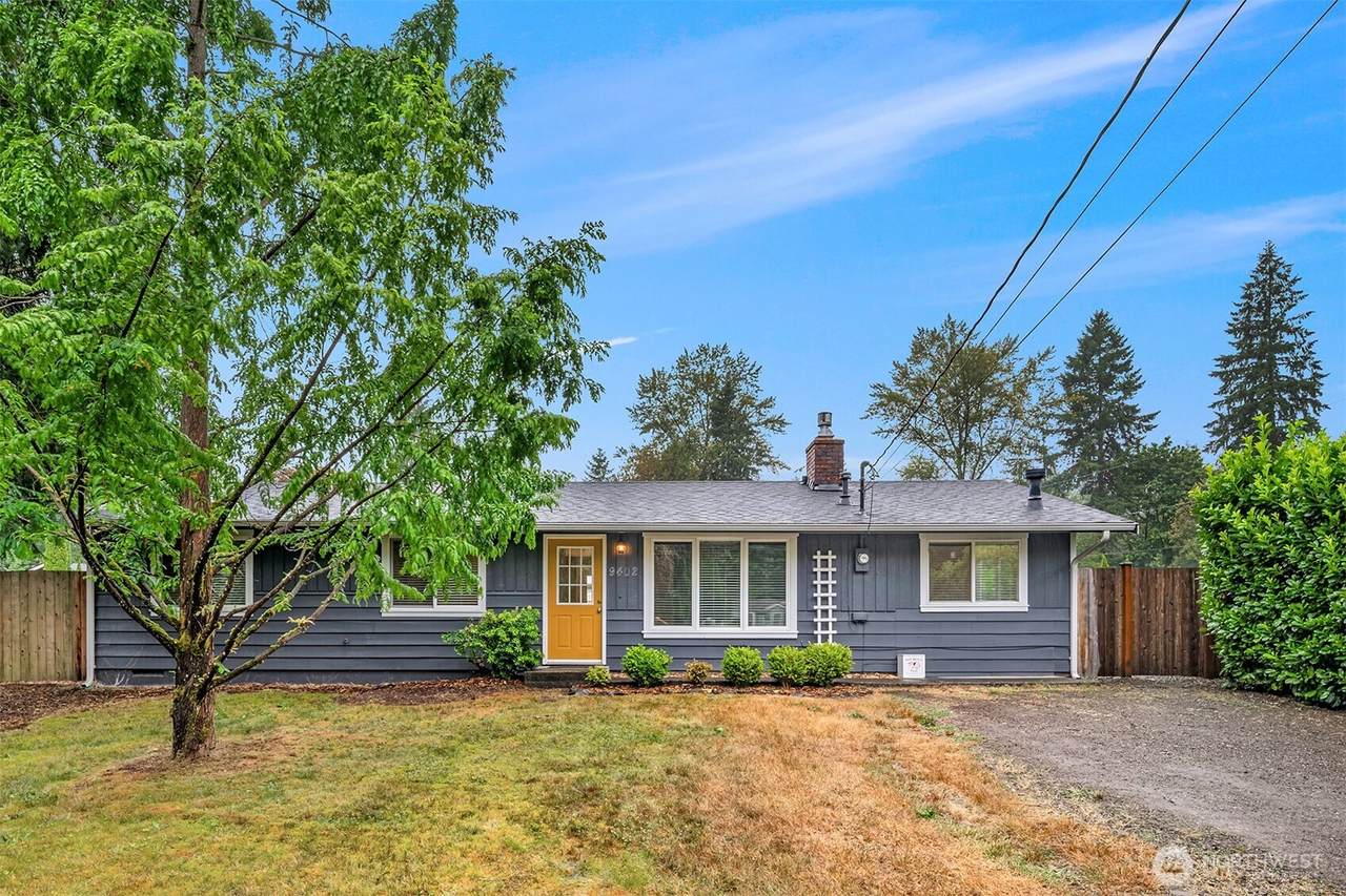 9402 171st Avenue - Photo 1