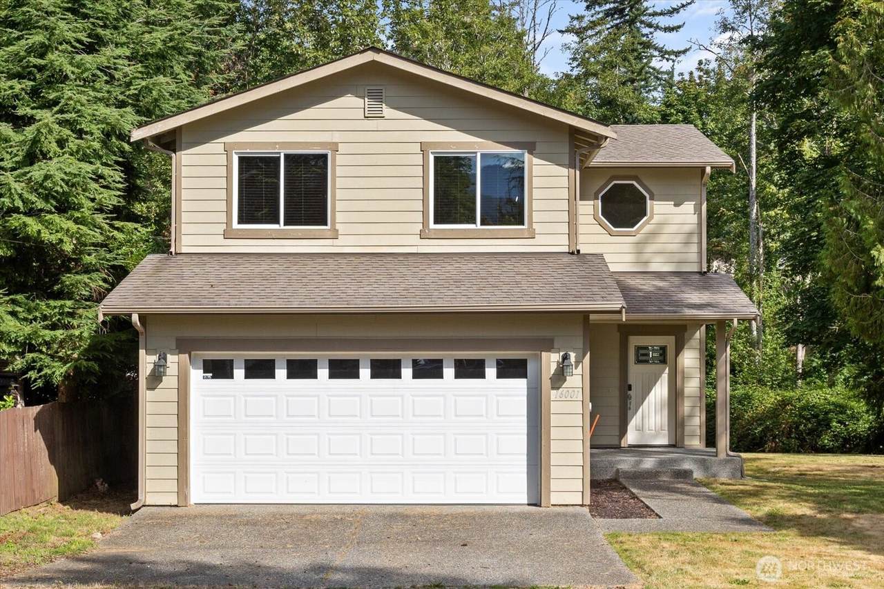 16001 Goldbar Boulevard - Photo 1