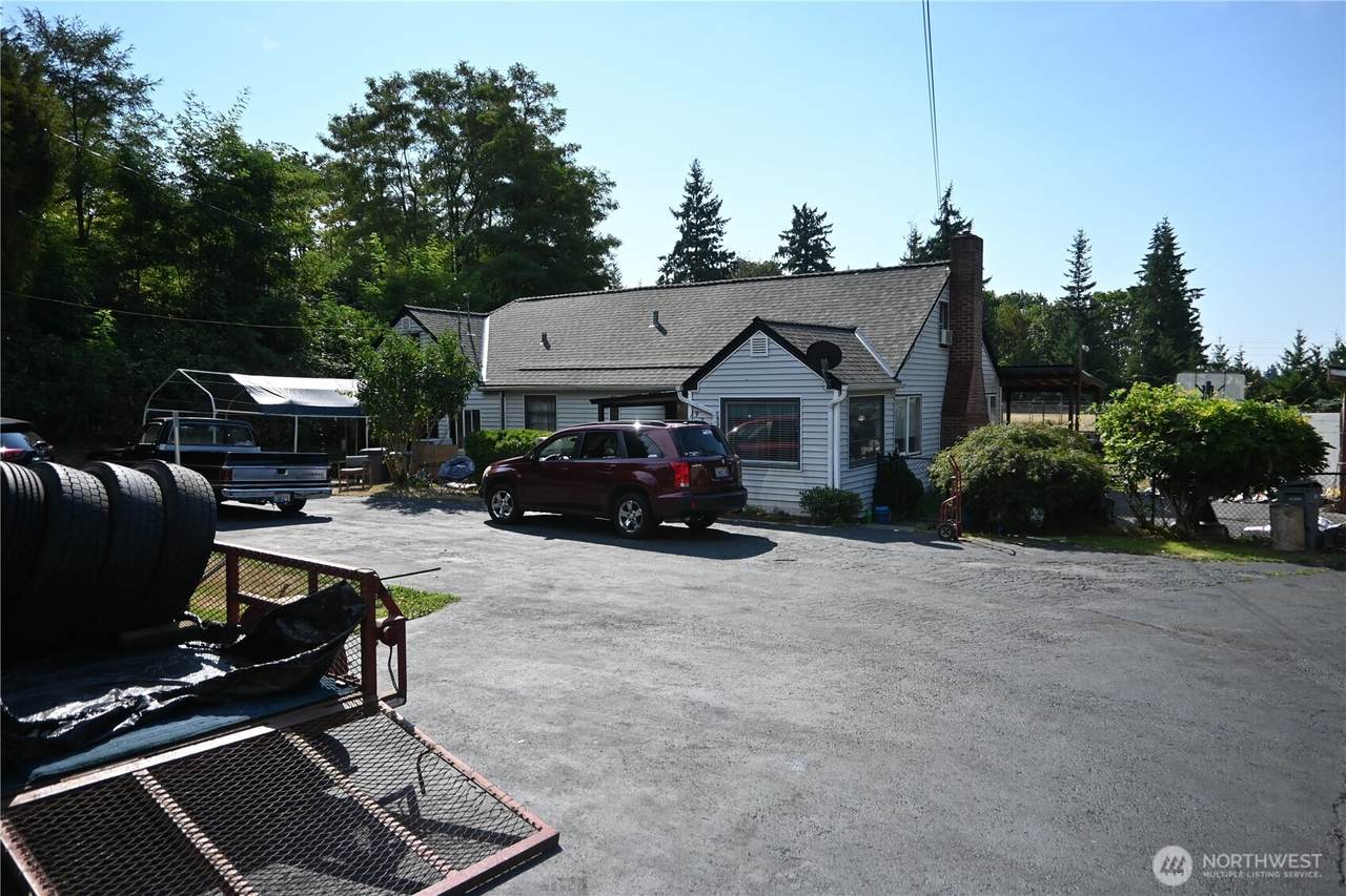 937 Pearl Street - Photo 1