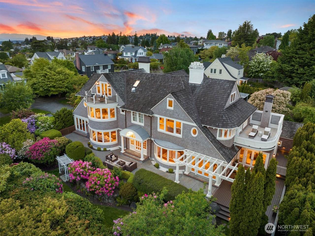 2720 Galer Street - Photo 1