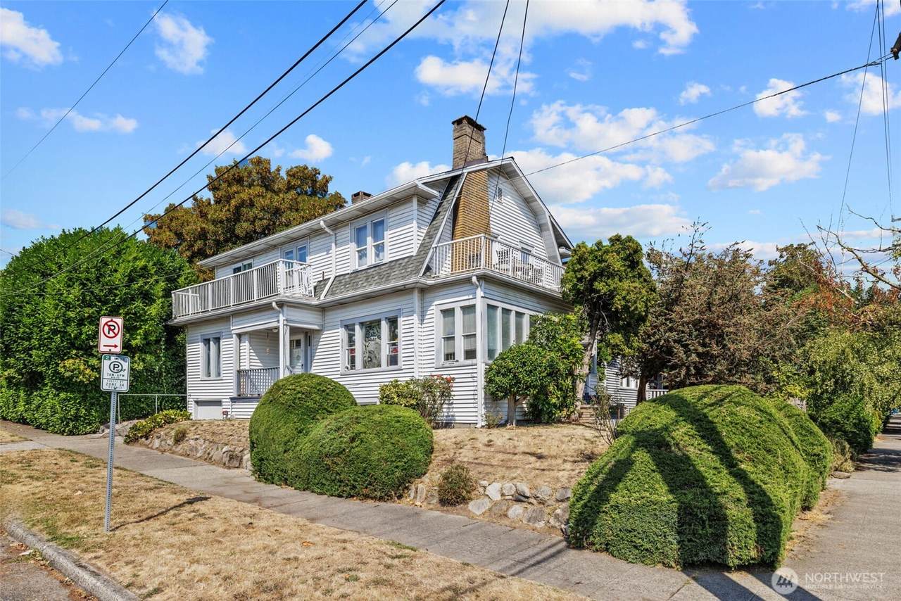 4701 5th Avenue - Photo 1