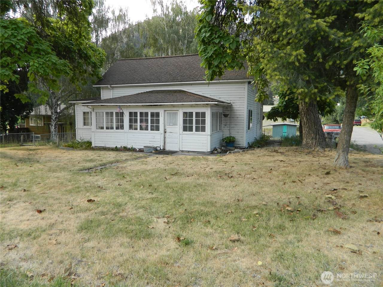 26 Palmer Avenue - Photo 1