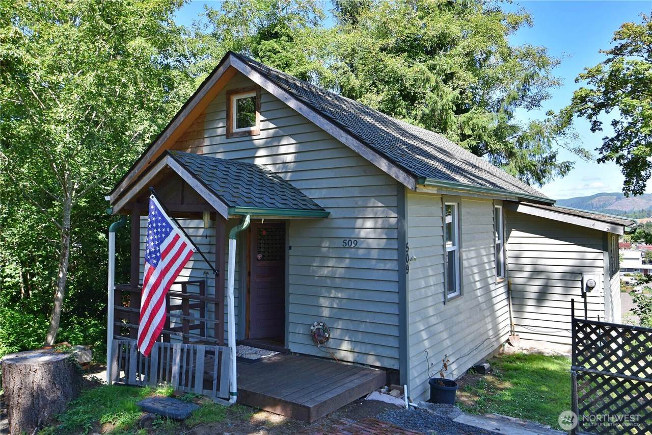 509 Second Street - Photo 1