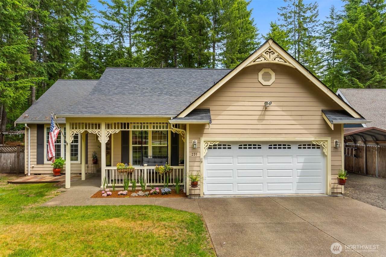 231 N Mountain View Drive - Photo 1