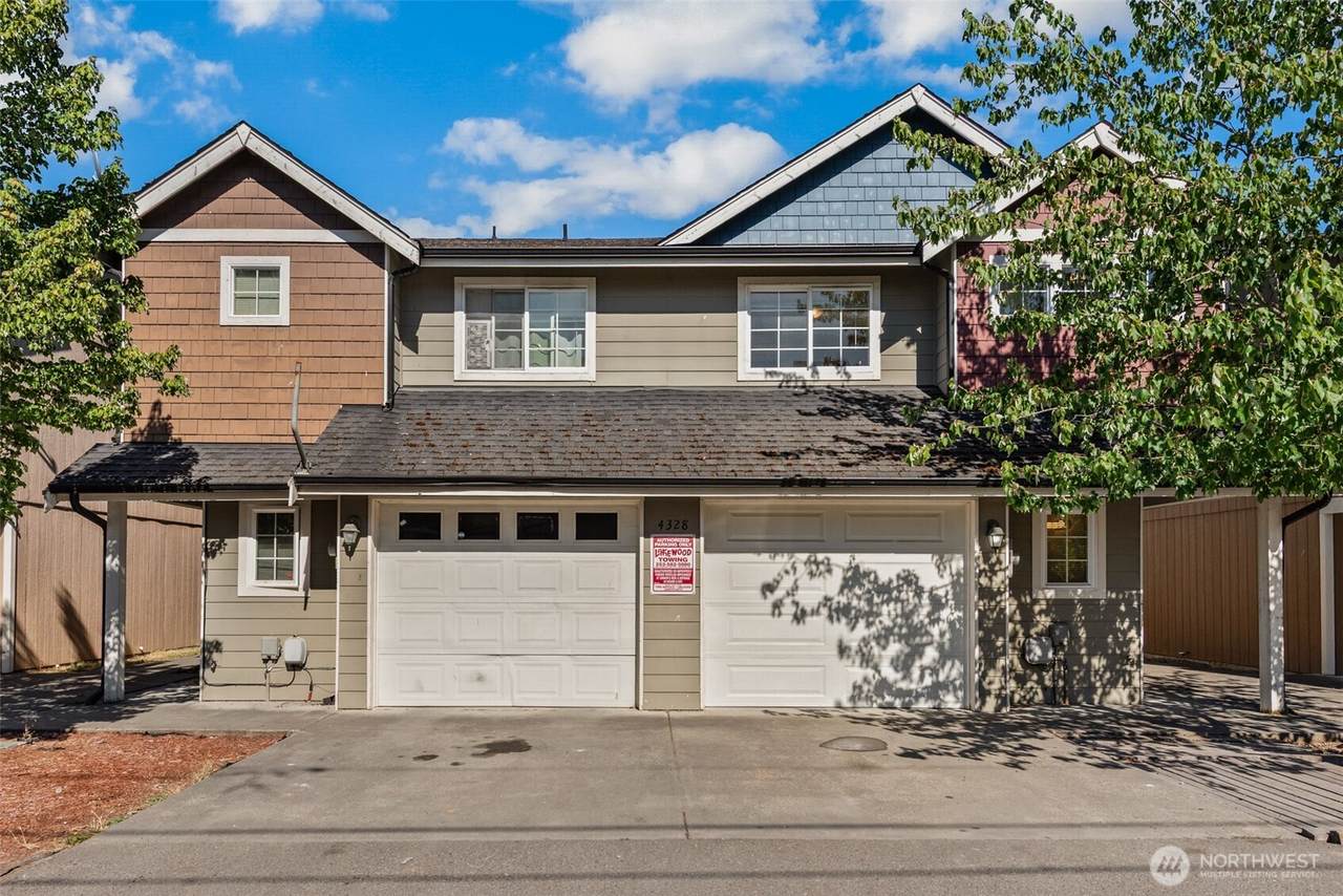 4328 Lawrence Street - Photo 1