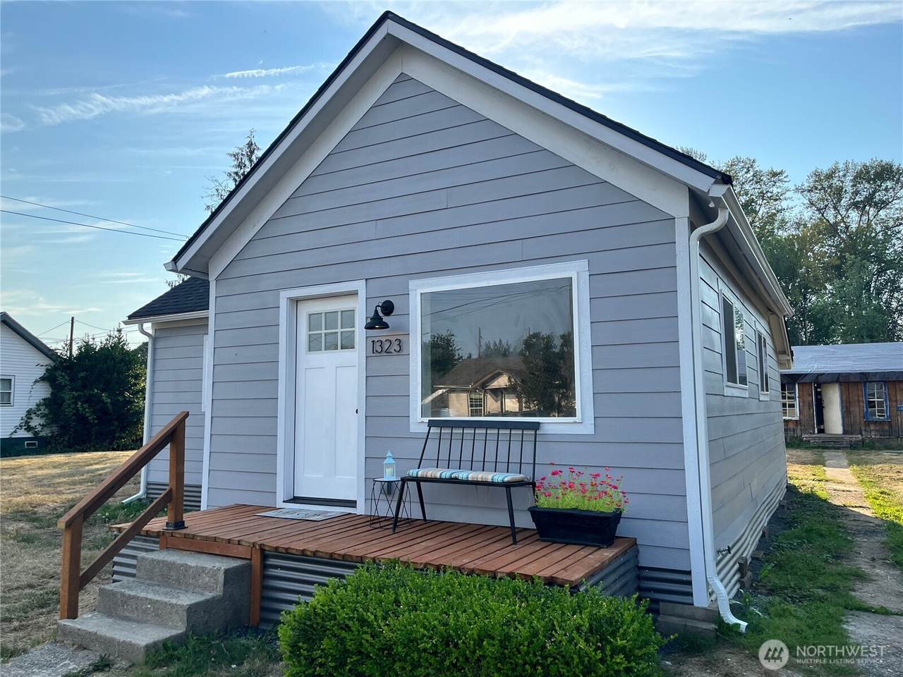 1321 Central Blvd - Photo 1