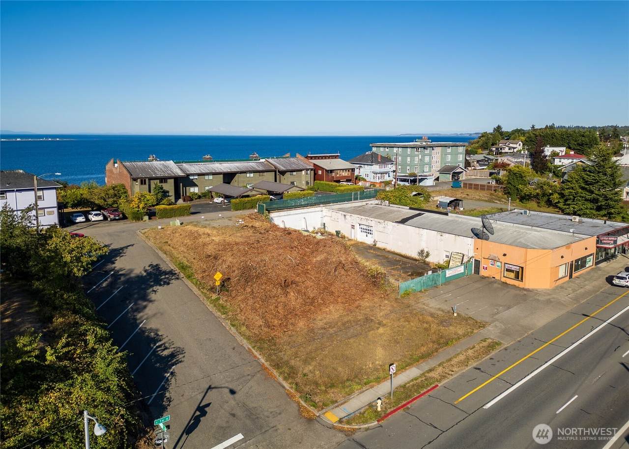 999 1st Street - Photo 1