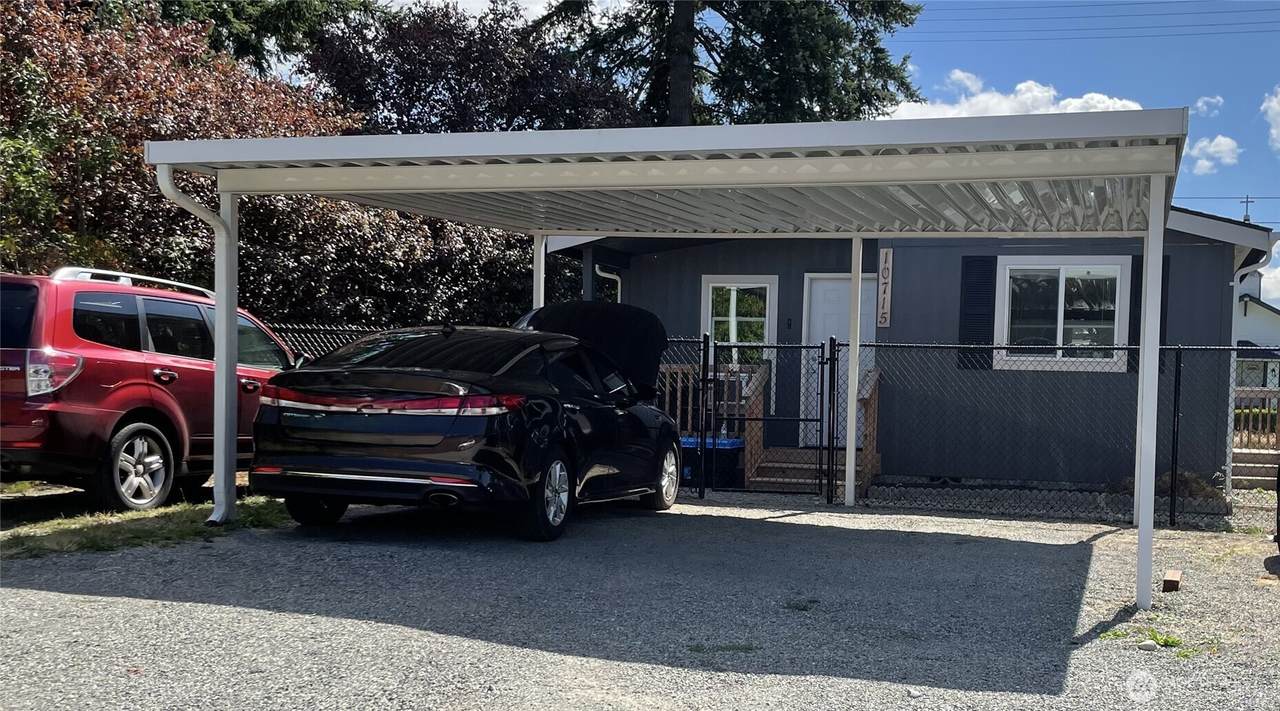 10715 9th Avenue Ct - Photo 1