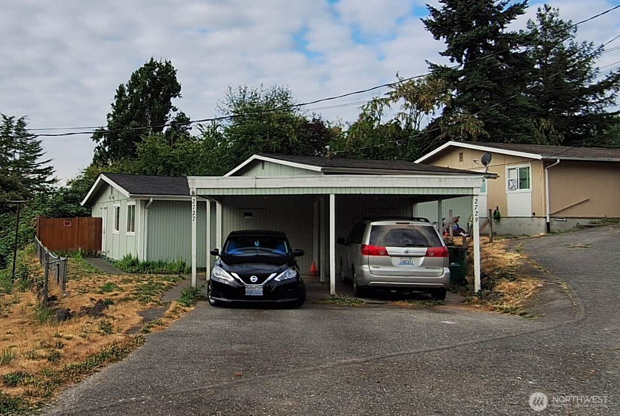 2727 Hefner - Photo 1