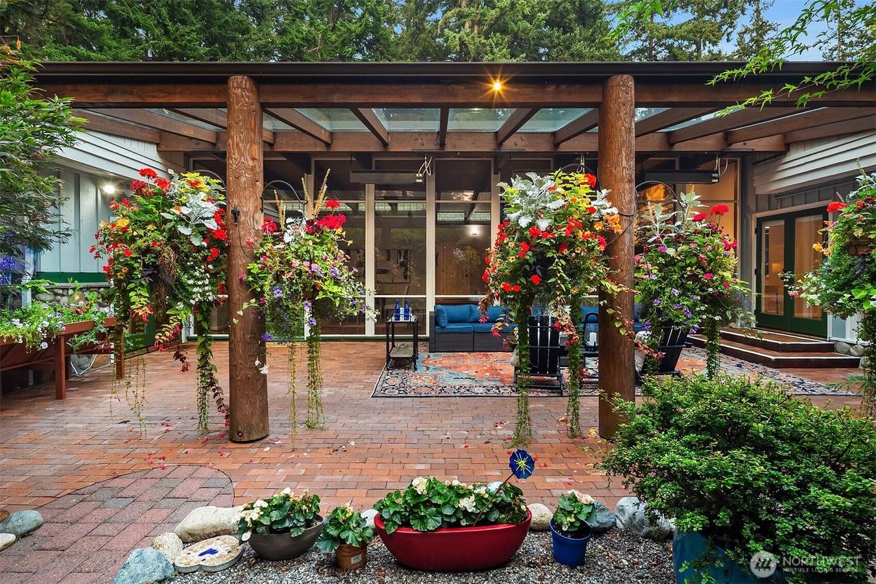 22628 106th Avenue - Photo 1