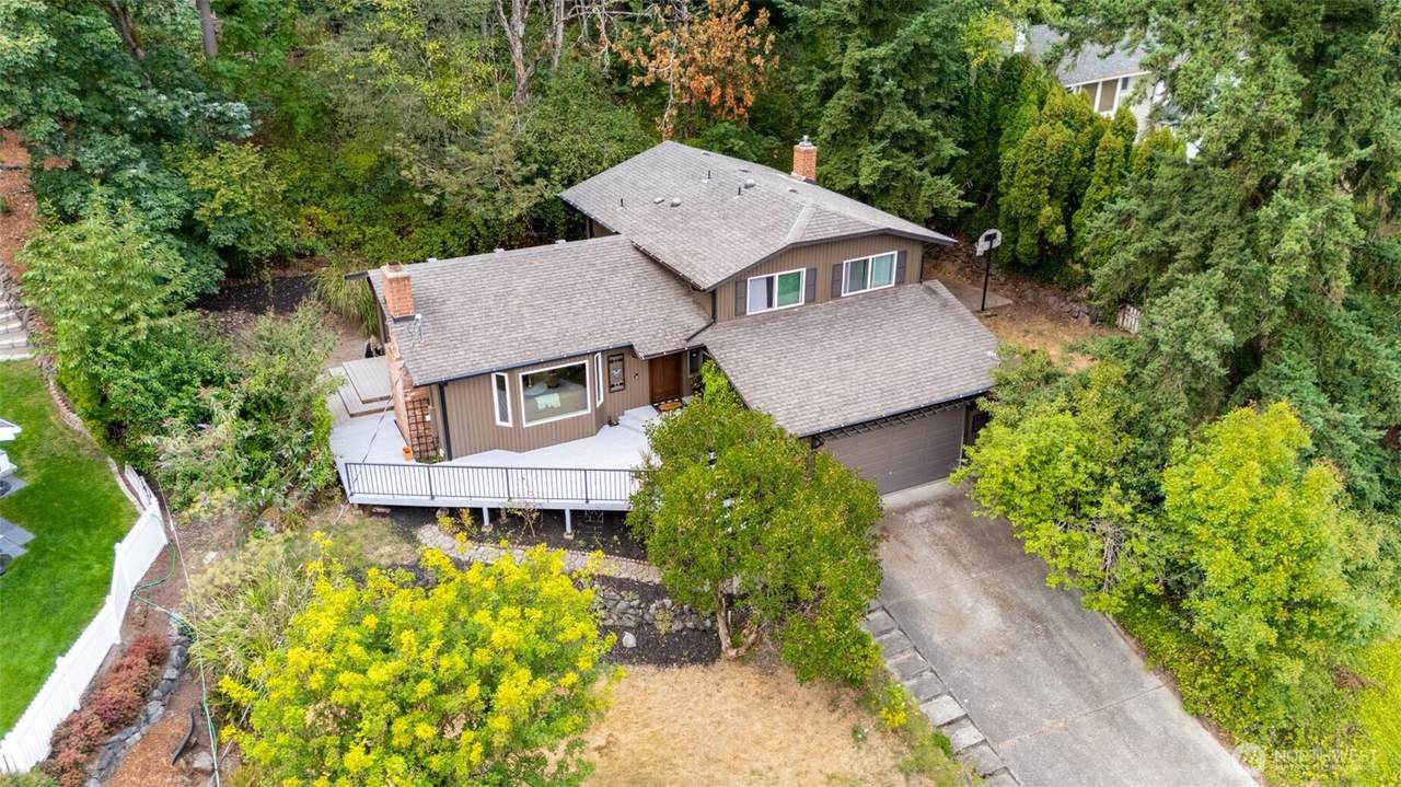 106 66th Avenue - Photo 1