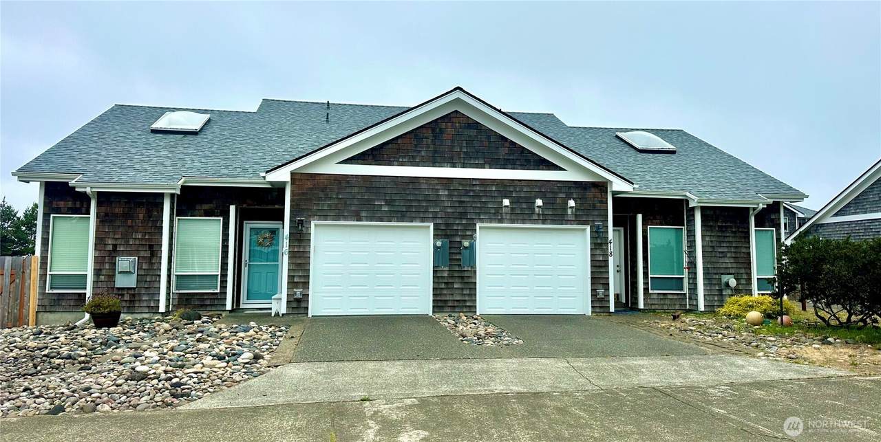 418 28th Street - Photo 1