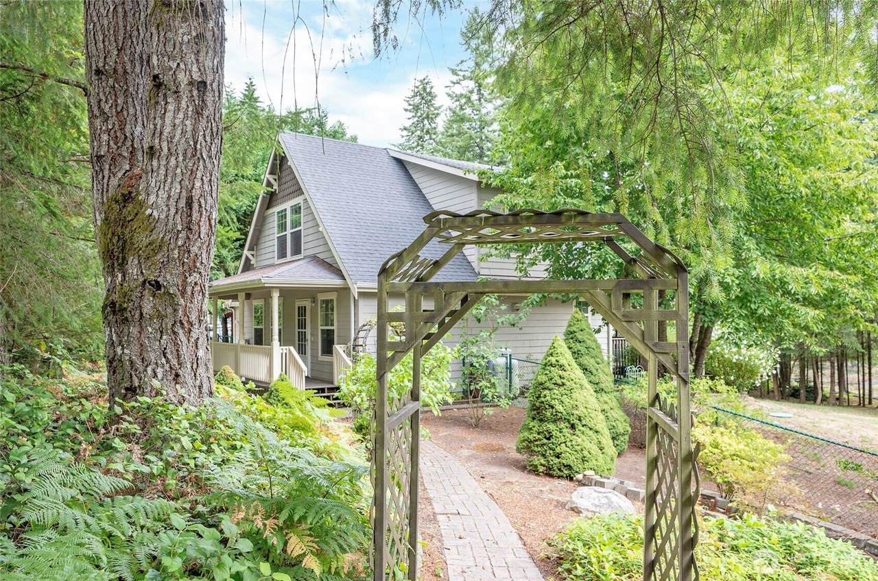 13427 Burchard Drive - Photo 1