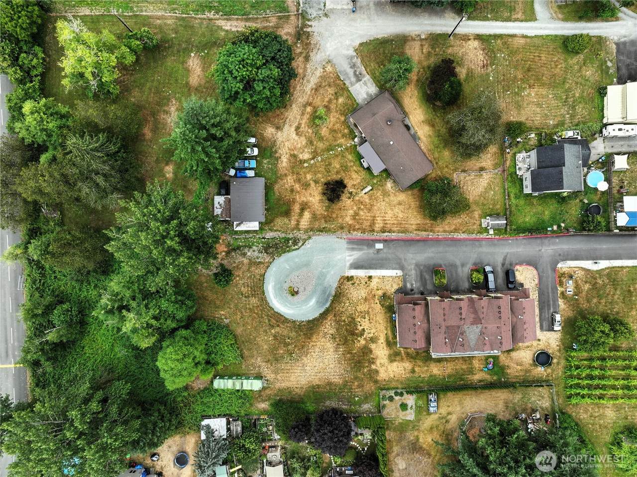 717 High Avenue - Photo 1