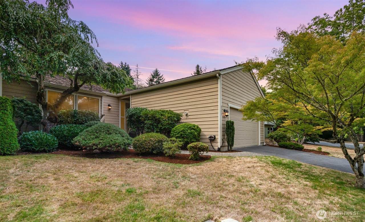 6555 159th Avenue - Photo 1