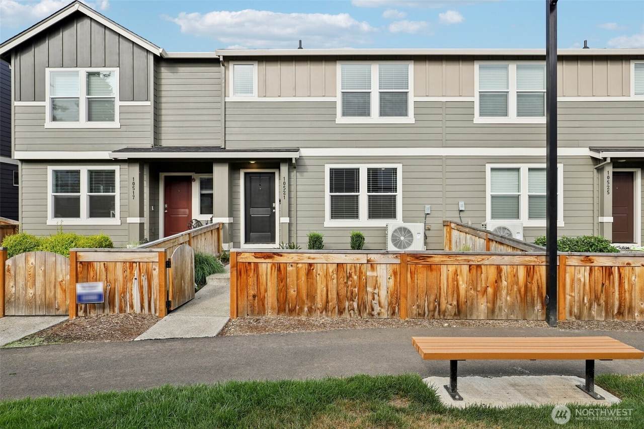 10521 120th Place - Photo 1