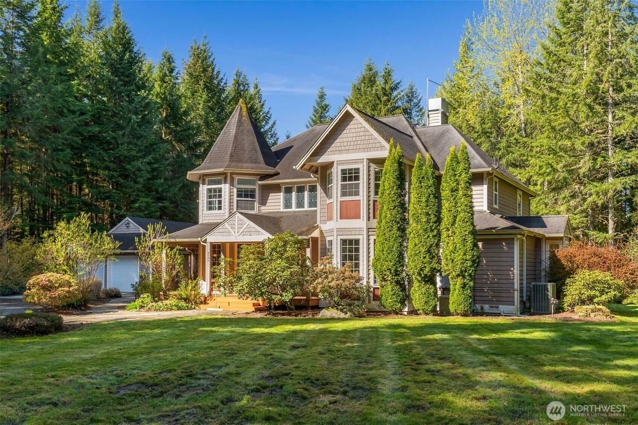 8625 353rd Avenue - Photo 1