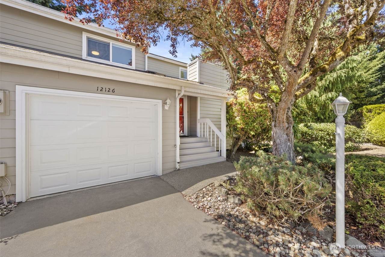 12126 5th Place - Photo 1