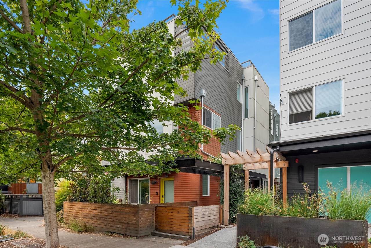 1623 14th Avenue - Photo 1