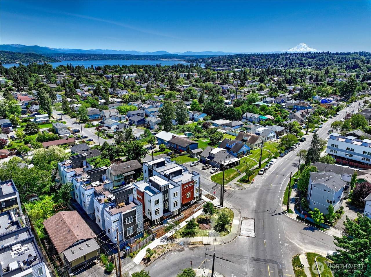 4302 Holden Street - Photo 1