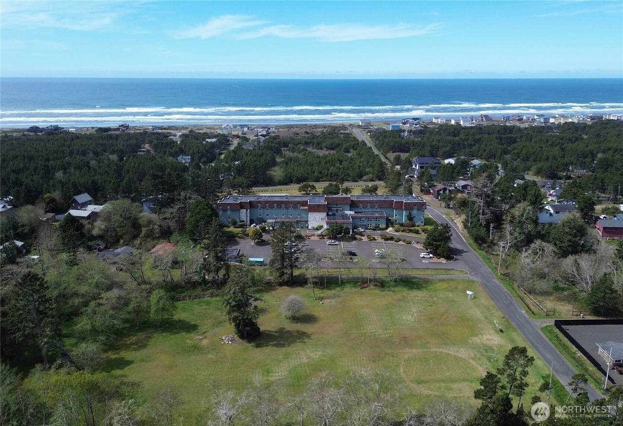 710 Hancock Street - Photo 1