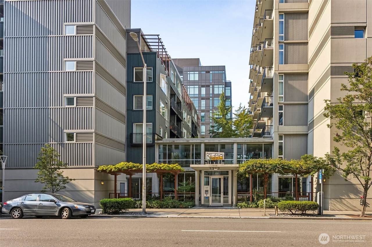 2717 Western Avenue - Photo 1