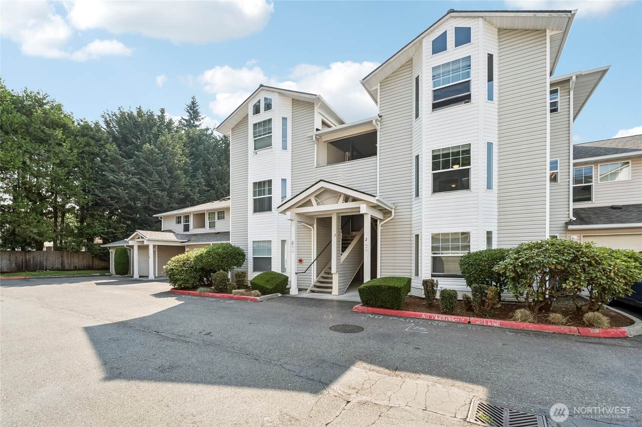 2001 120th Place - Photo 1