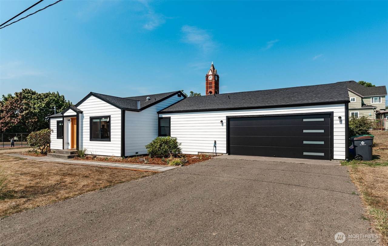 1738 Washington Street - Photo 1