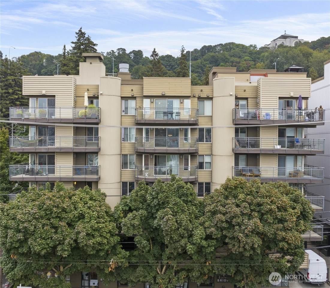 1550 Eastlake Avenue - Photo 1