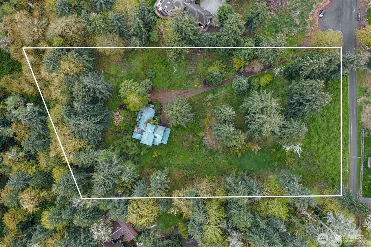 505 208th Avenue - Photo 1