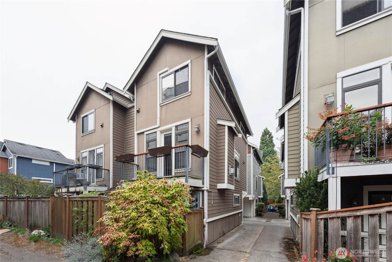 116 21st Avenue - Photo 1