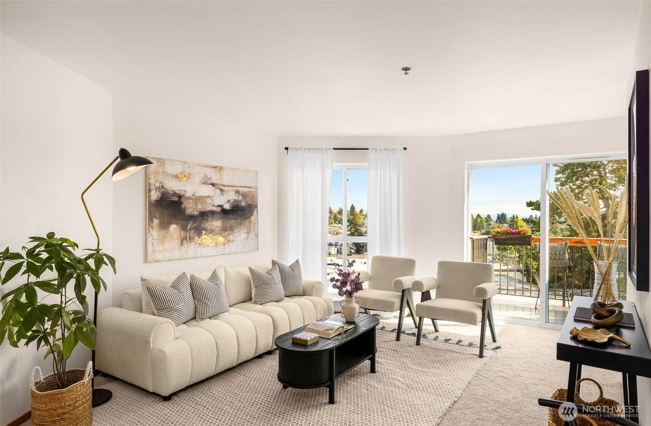 4020 Aurora Avenue - Photo 1