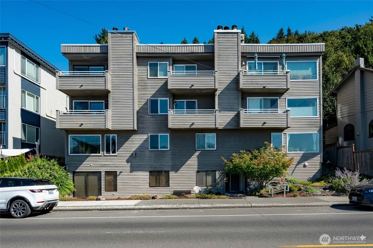 4226 Beach Drive - Photo 1