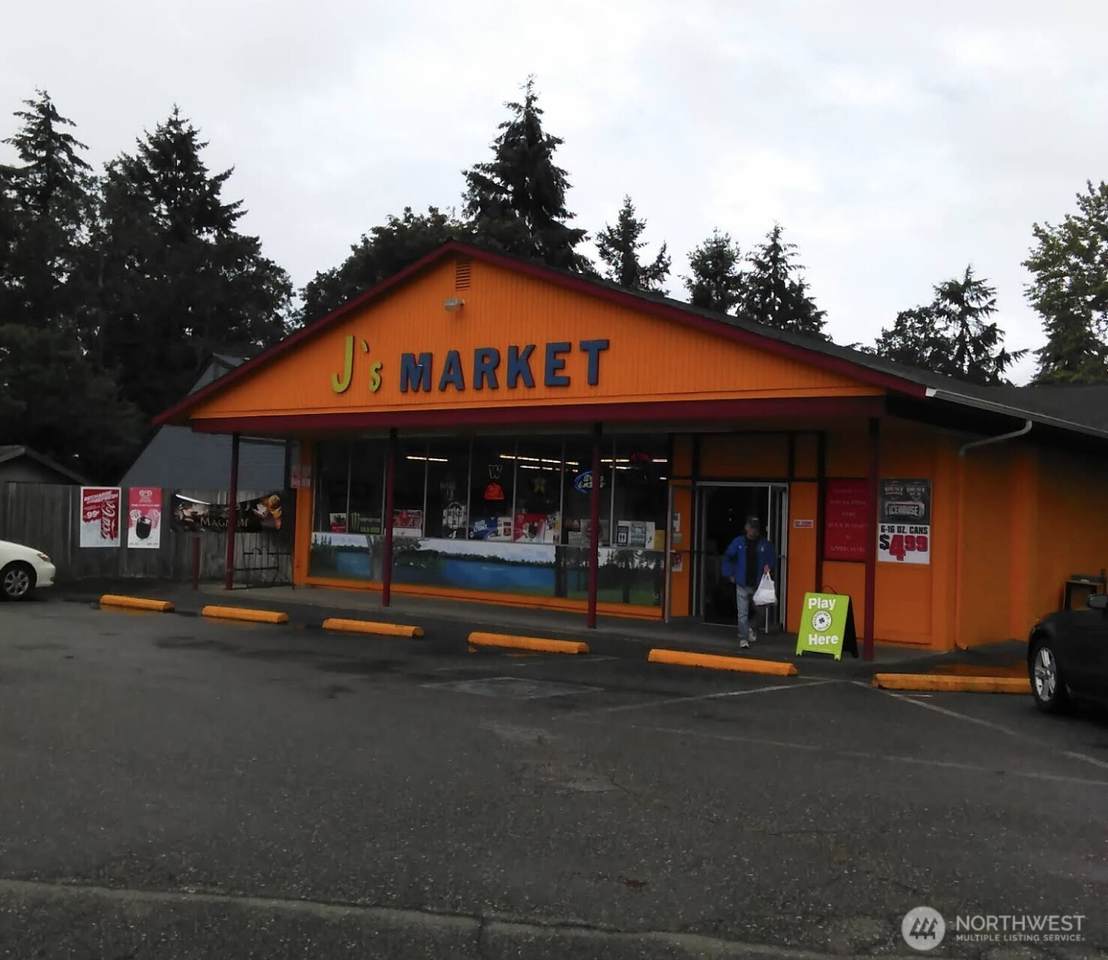 14822 Woodlawn St - Photo 1