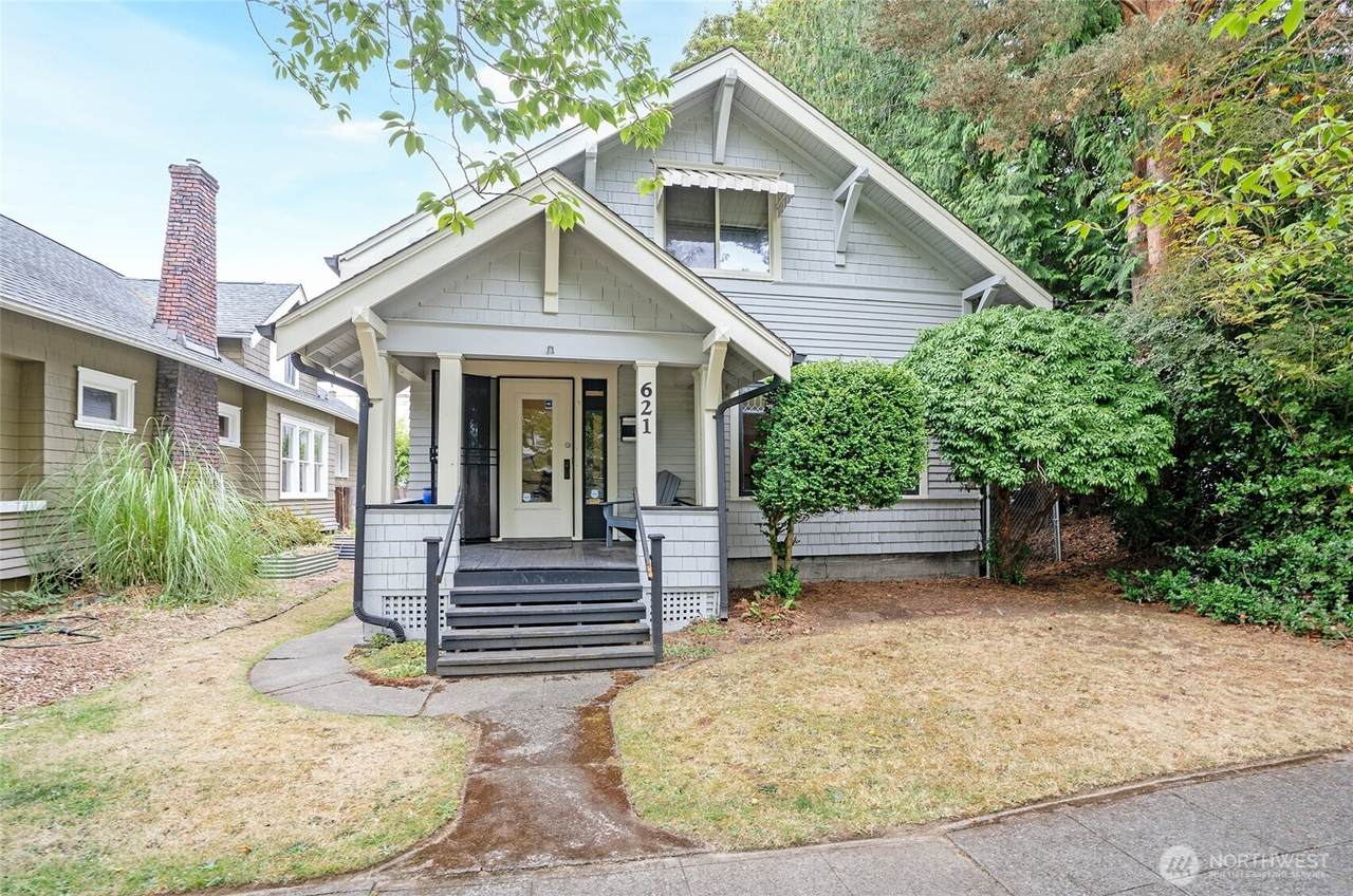 621 Pine Street - Photo 1