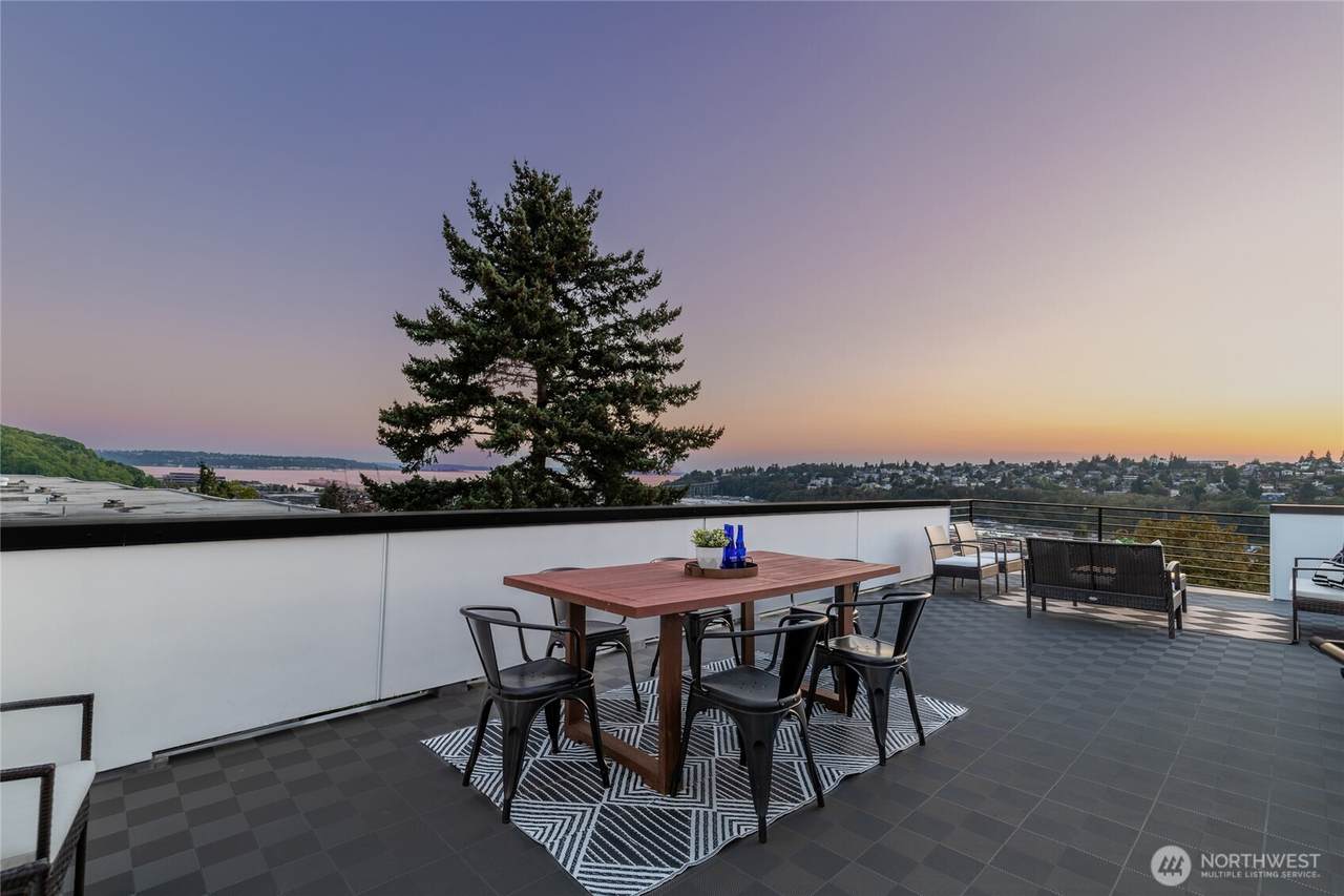 2538 14th Avenue - Photo 1