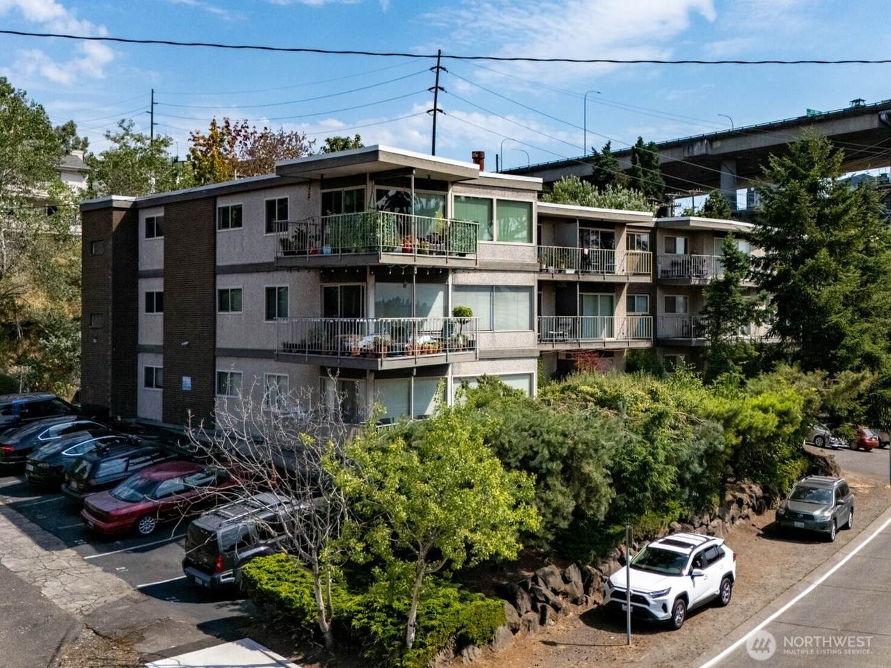 401 40th Street - Photo 1