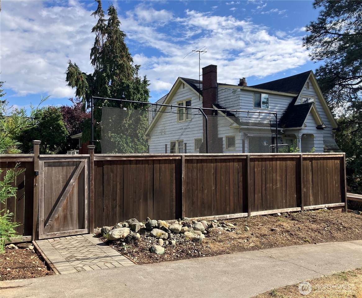 8710 Dayton Avenue - Photo 1