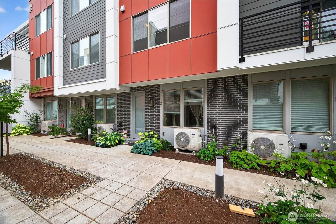 11521 117th Lane - Photo 1