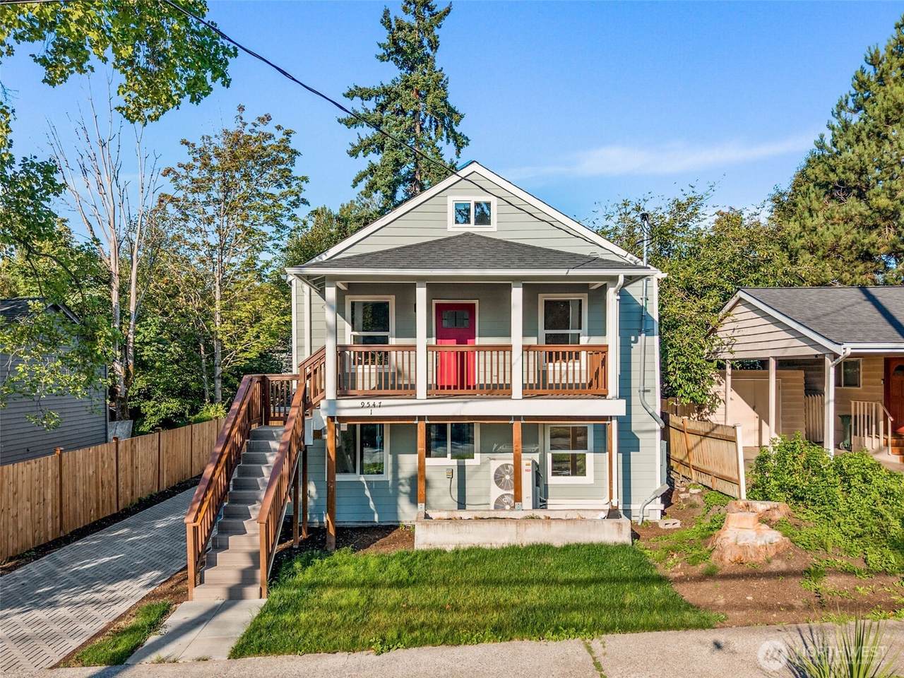 9547 Wallingford Avenue - Photo 1