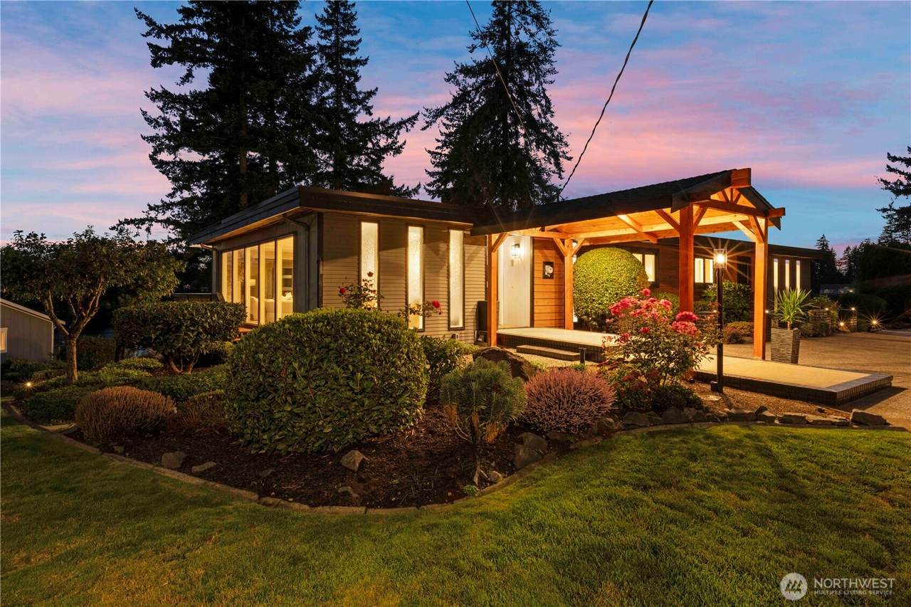 2804 179th Ave E - Photo 1