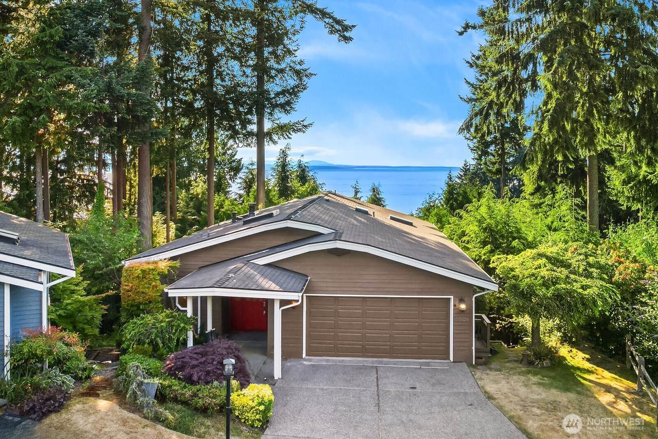 17008 72nd Place - Photo 1