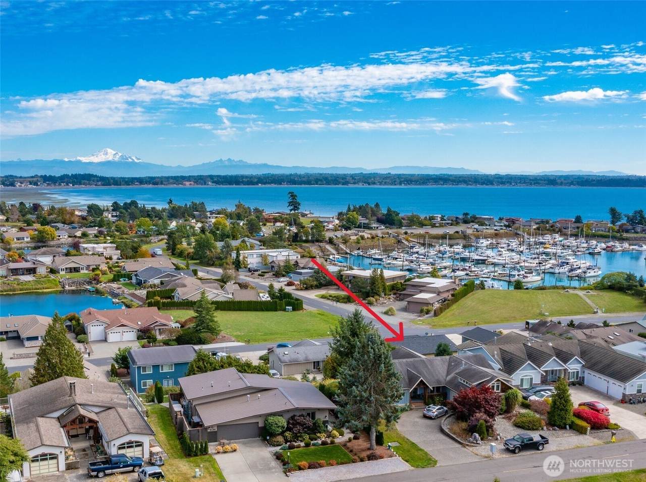 8124 Comox Rd - Photo 1