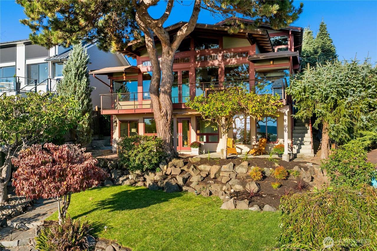 10819 44th Avenue - Photo 1